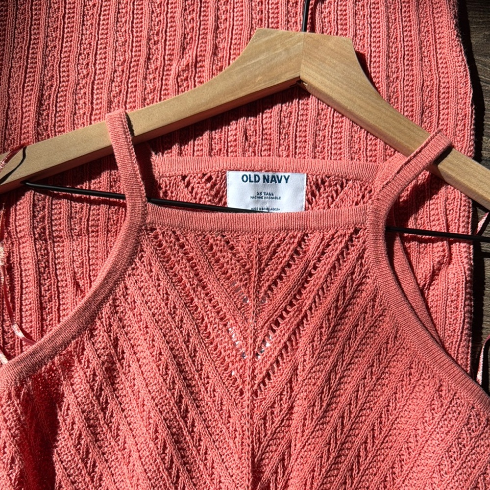 Old Navy Pink Ribbed Sleeveless Halter Maxi Dress - Picture 2 of 4